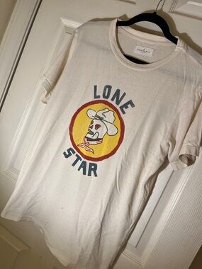 Imogene and Willie LONE STAR Skull Tee - off White-Yellow & Red  100%cotton